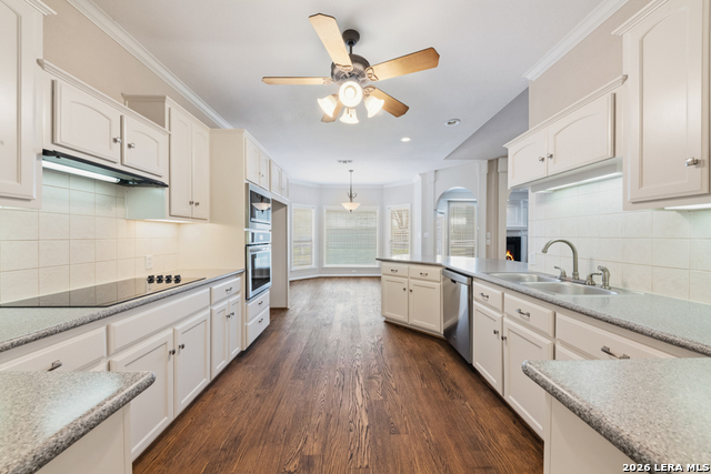 Image 13 of 27 For 2592 Edgegrove