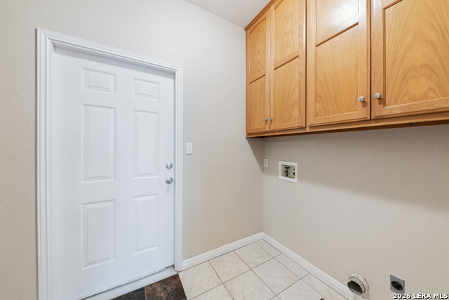 Image 14 of 27 For 2592 Edgegrove