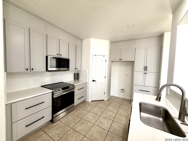 Image 19 of 38 For 1003 Atkins Bay