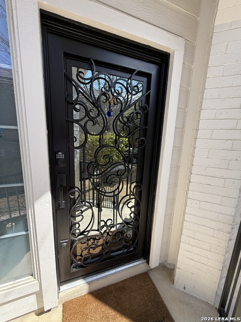 Image 4 of 38 For 1003 Atkins Bay