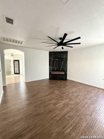 Image 5 of 38 For 1003 Atkins Bay