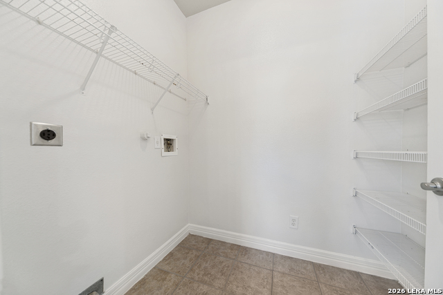 Image 16 of 24 For 24726 Crescent Run