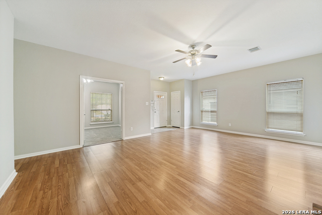 Image 4 of 24 For 24726 Crescent Run