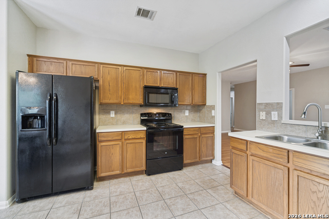 Image 9 of 24 For 24726 Crescent Run