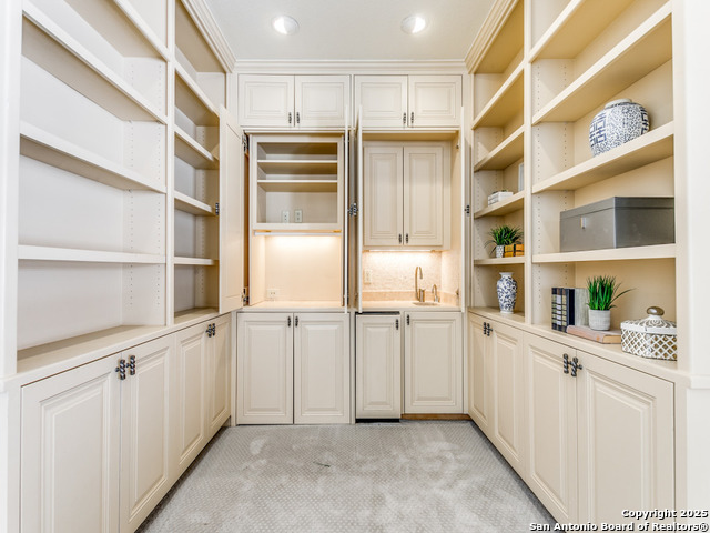 Image 15 of 30 For 7897 Broadway  1001