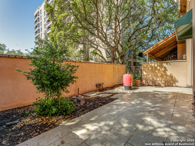 Image 24 of 30 For 7897 Broadway  1001