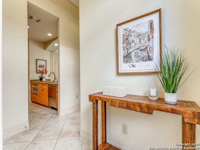 Image 3 of 30 For 7897 Broadway  1001