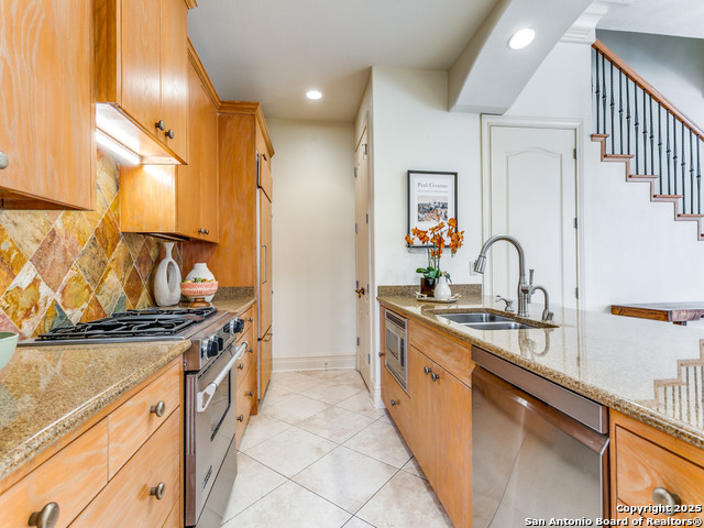 Image 9 of 30 For 7897 Broadway  1001