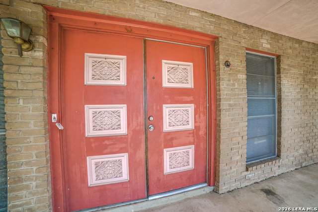 Image 4 of 25 For 911 Clearview