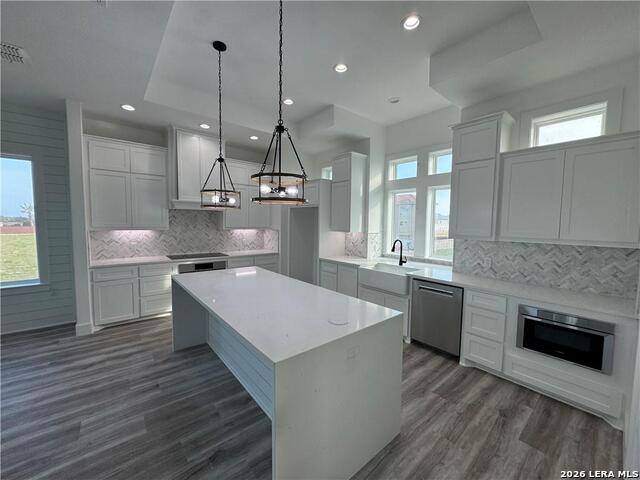 Image 4 of 43 For 138 Sea Air  