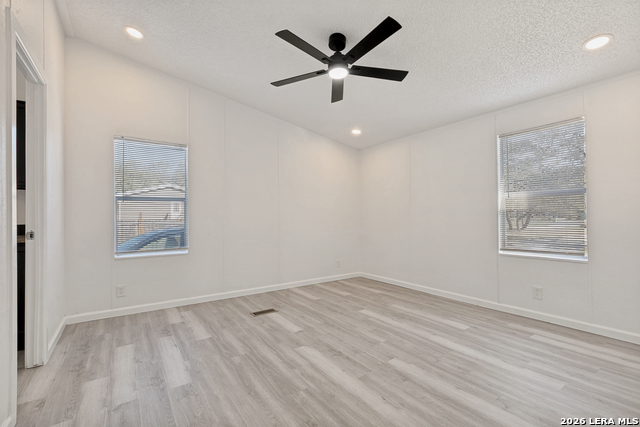 Image 12 of 25 For 5111 Savannah Woods