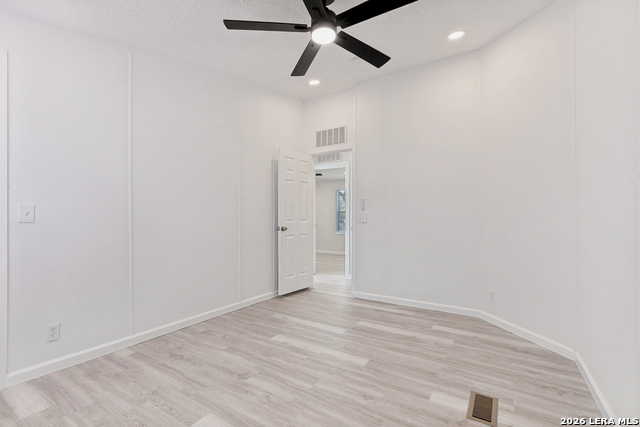 Image 18 of 25 For 5111 Savannah Woods