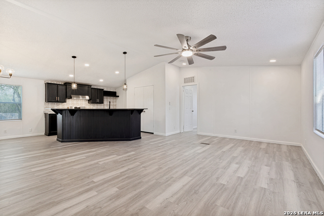 Image 6 of 25 For 5111 Savannah Woods