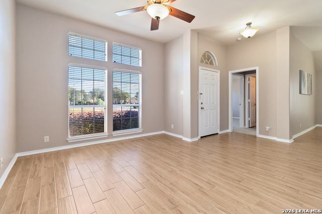 Image 37 of 40 For 1716 Oak Wind