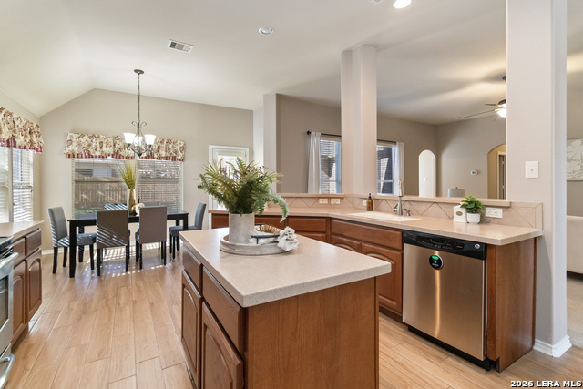 Image 8 of 40 For 1716 Oak Wind