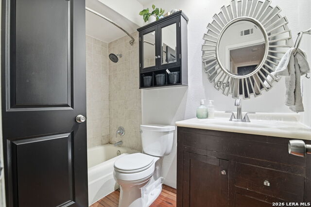 Image 15 of 24 For 2300 Nacogdoches  Unit 257n