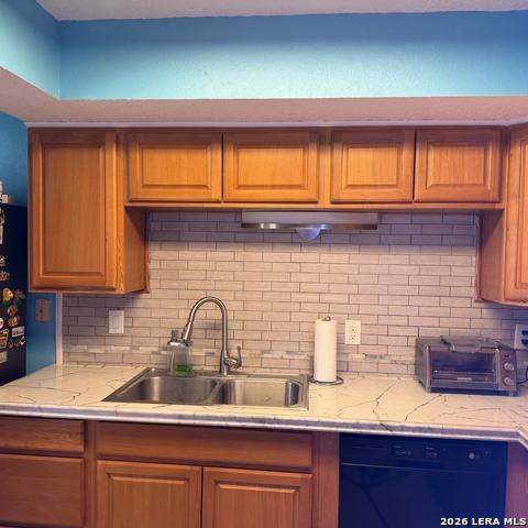 Image 5 of 26 For 7123 Thrush View  17