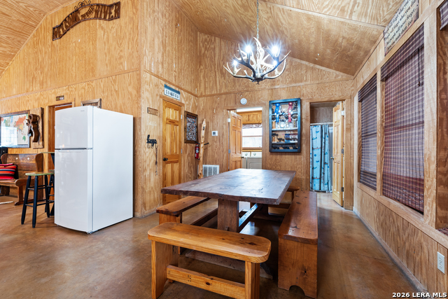 Image 13 of 35 For 19 Wisteria Way