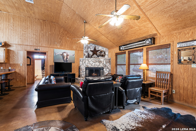 Image 16 of 35 For 19 Wisteria Way