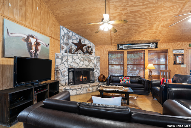 Image 17 of 35 For 19 Wisteria Way