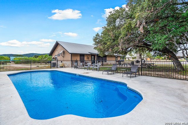 Image 28 of 35 For 19 Wisteria Way