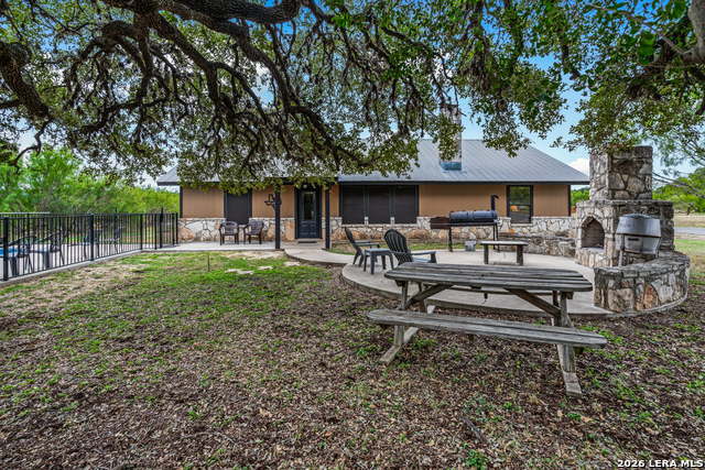 Image 32 of 35 For 19 Wisteria Way