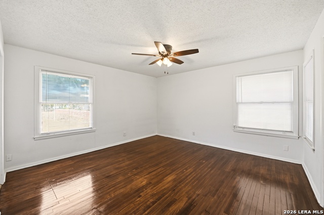 Image 14 of 39 For 219 Sunnycrest