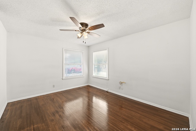 Image 18 of 39 For 219 Sunnycrest