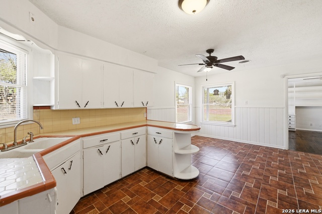 Image 24 of 39 For 219 Sunnycrest