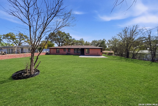 Image 26 of 39 For 219 Sunnycrest