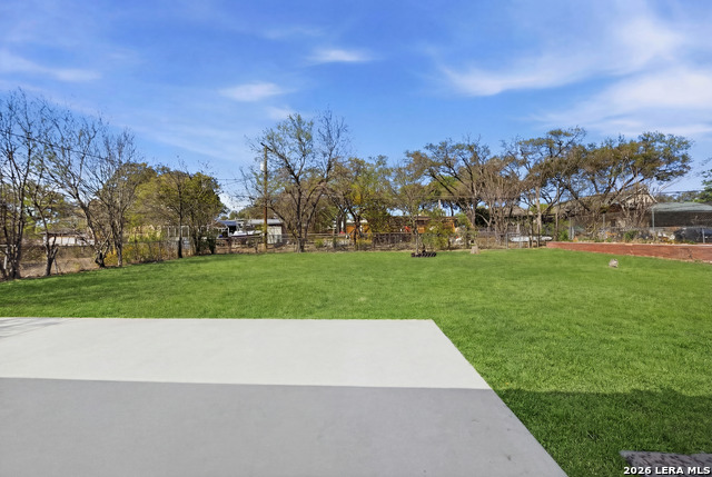 Image 29 of 39 For 219 Sunnycrest