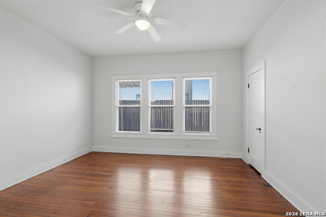 Image 17 of 33 For 1446 Fulton  