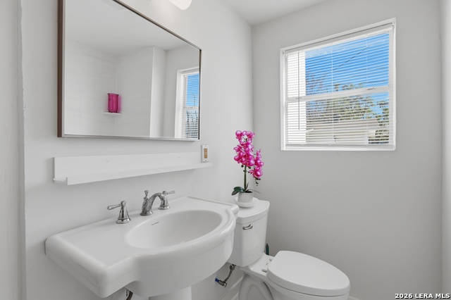 Image 21 of 33 For 1446 Fulton  