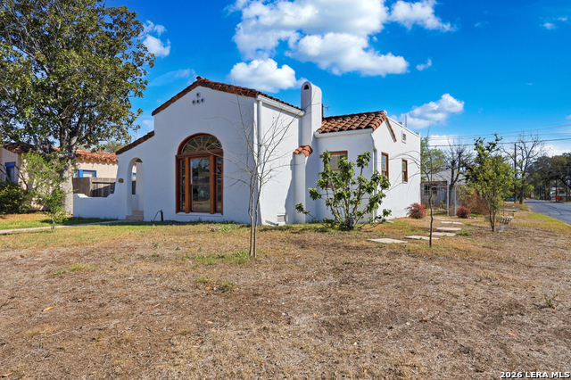 Image 3 of 33 For 1446 Fulton  