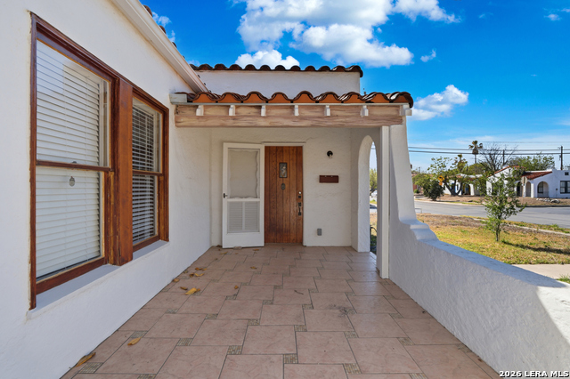 Image 4 of 33 For 1446 Fulton  