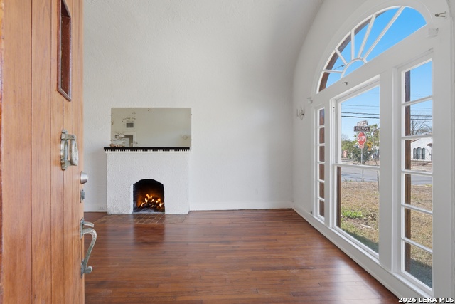 Image 5 of 33 For 1446 Fulton  