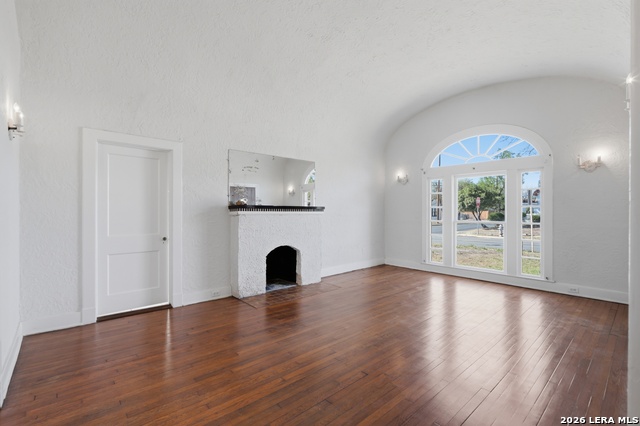 Image 7 of 33 For 1446 Fulton  