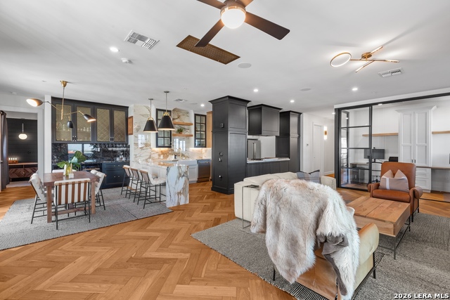 Image 2 of 50 For 230 Dwyer  705