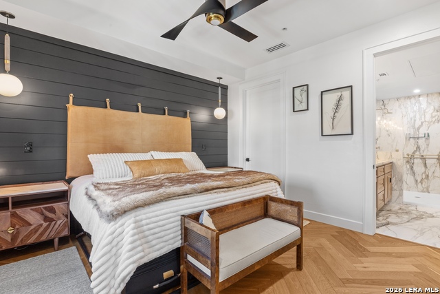 Image 23 of 50 For 230 Dwyer  705