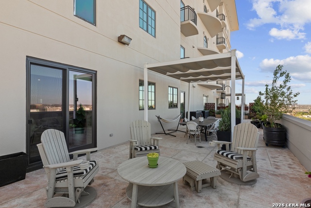 Image 33 of 50 For 230 Dwyer  705