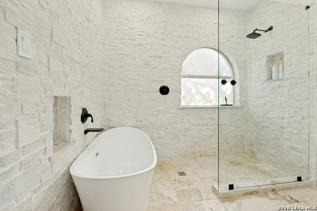 Image 13 of 25 For 2817 Valencia Ln