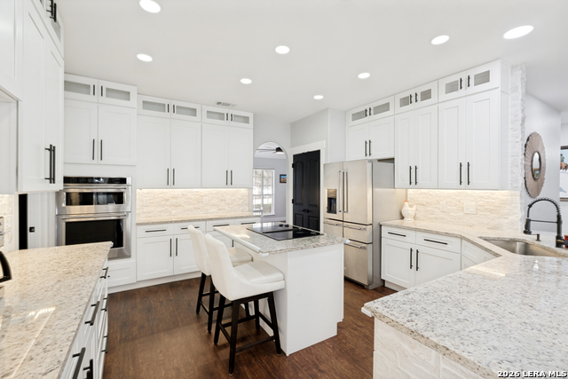 Image 2 of 25 For 2817 Valencia Ln