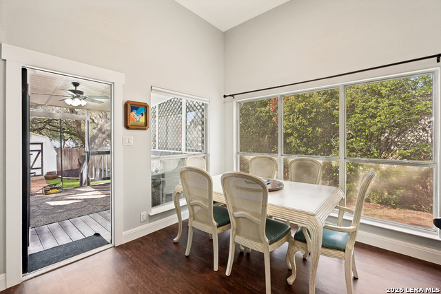 Image 5 of 25 For 2817 Valencia Ln