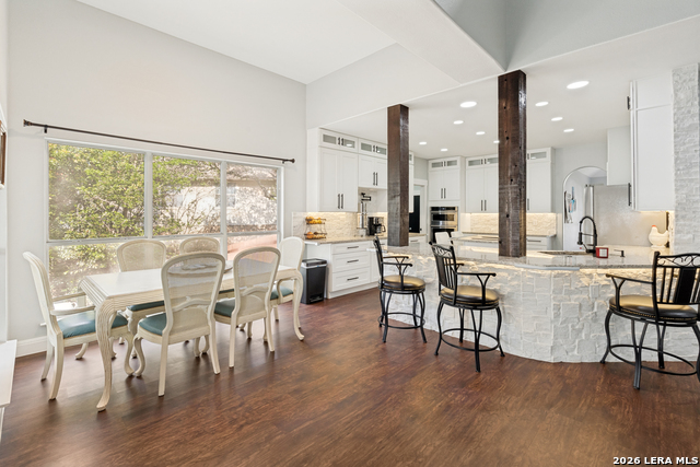 Image 6 of 25 For 2817 Valencia Ln