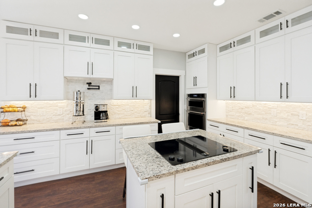 Image 8 of 25 For 2817 Valencia Ln