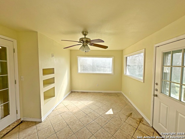 Image 10 of 19 For 8707 Glen Bluff