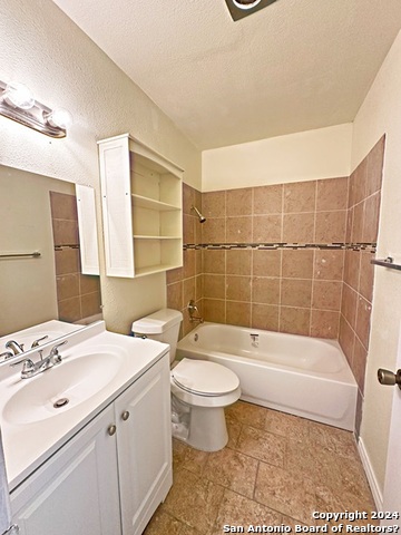 Image 13 of 19 For 8707 Glen Bluff