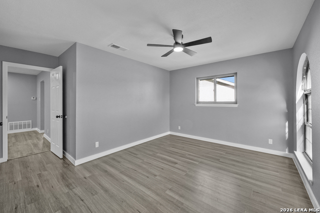 Image 25 of 36 For 6007 Morning Star