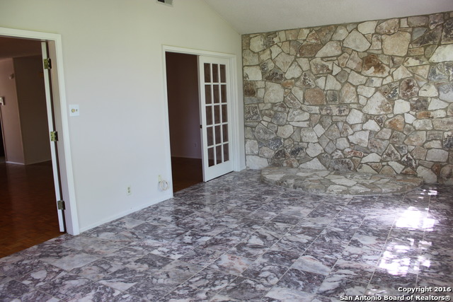 Image 11 of 22 For 6515 Joline Ln