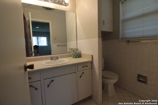 Image 14 of 22 For 6515 Joline Ln